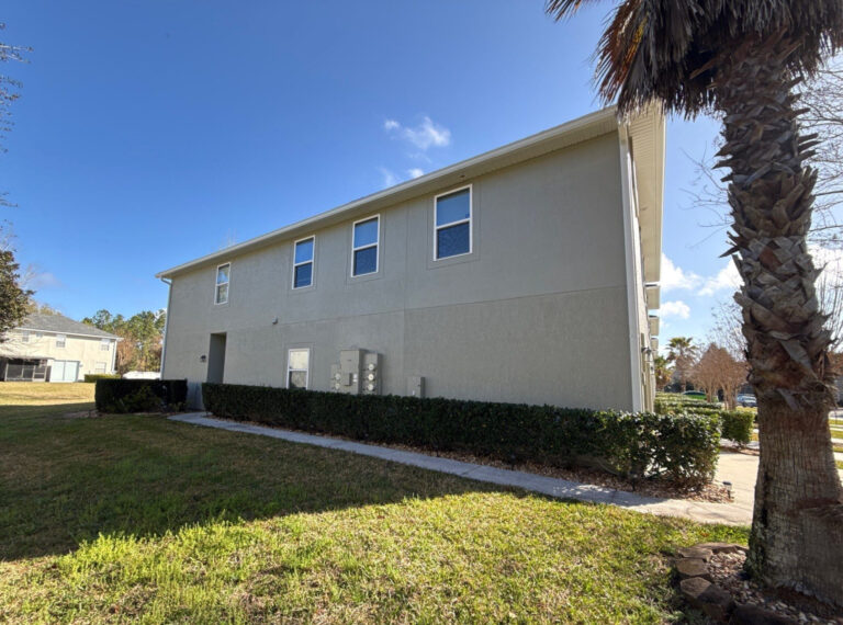 completed exterior shot of the Briak Oaks Townhome complex