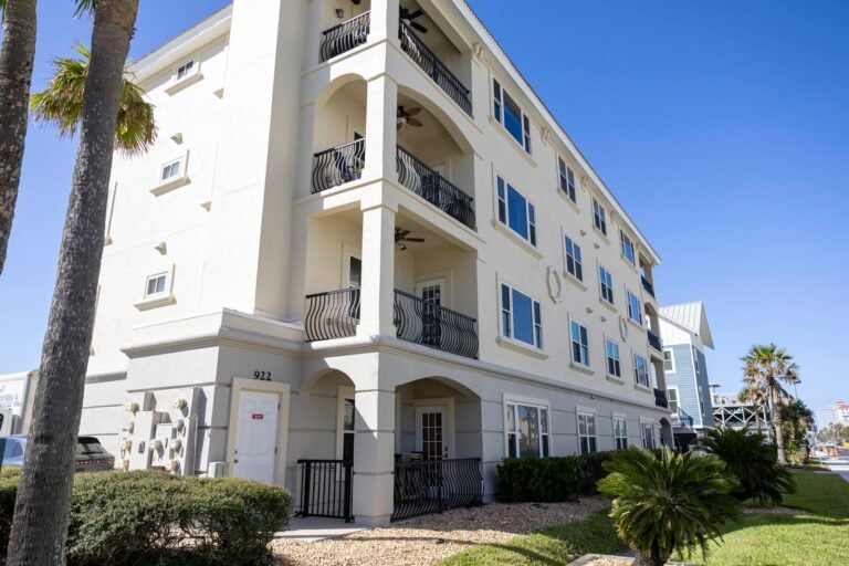 Corner view of the La Cocina Coastal condos